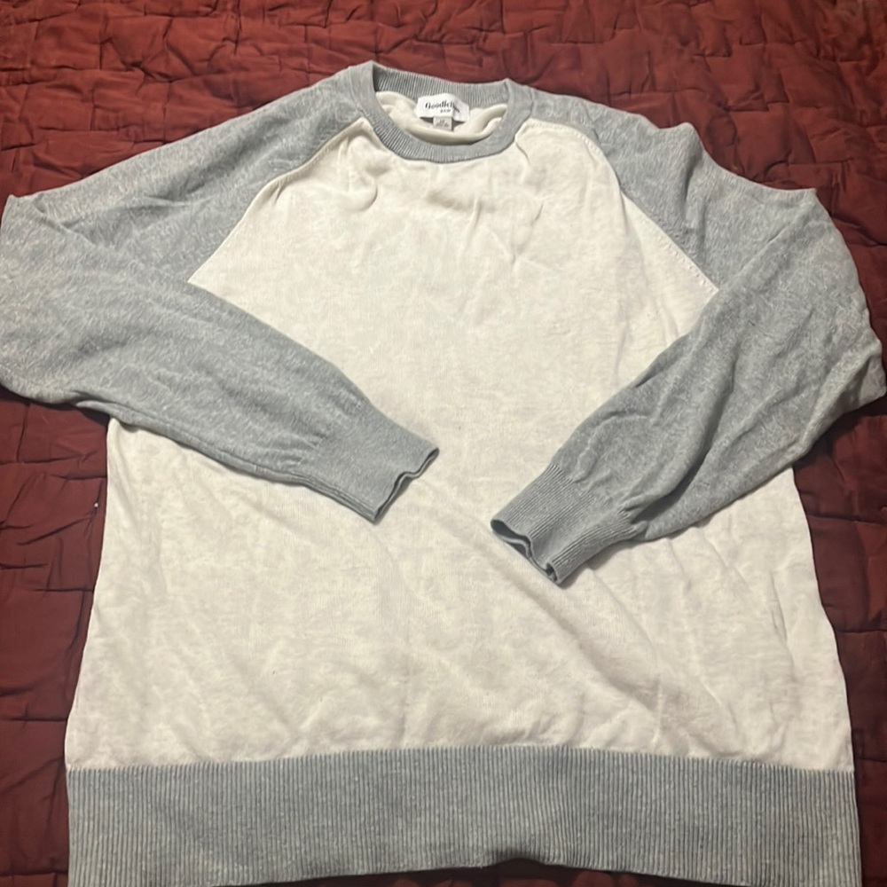 2 for $8 sale**Men’s Cream and Gray Sweater